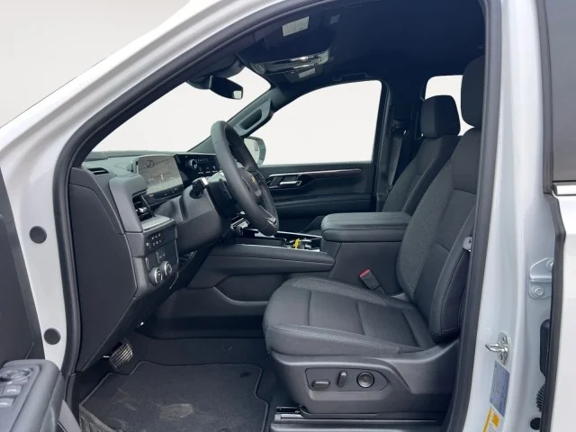 2026 Chevrolet Suburban LS - Photo 6