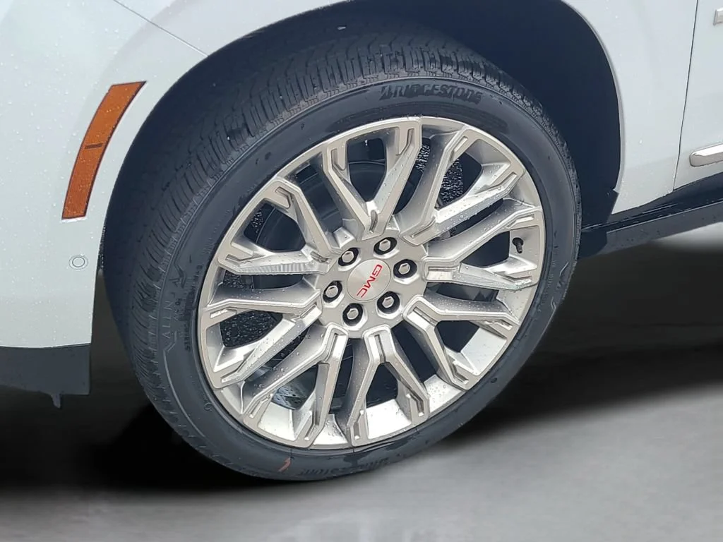 New 2026 Glacier White Tricoat GMC Denali image 26