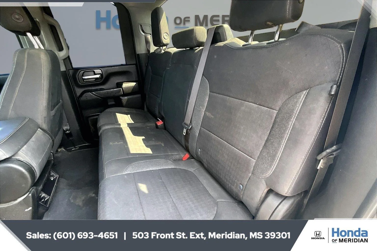 Used 2023 Summit White Chevrolet Custom image 19