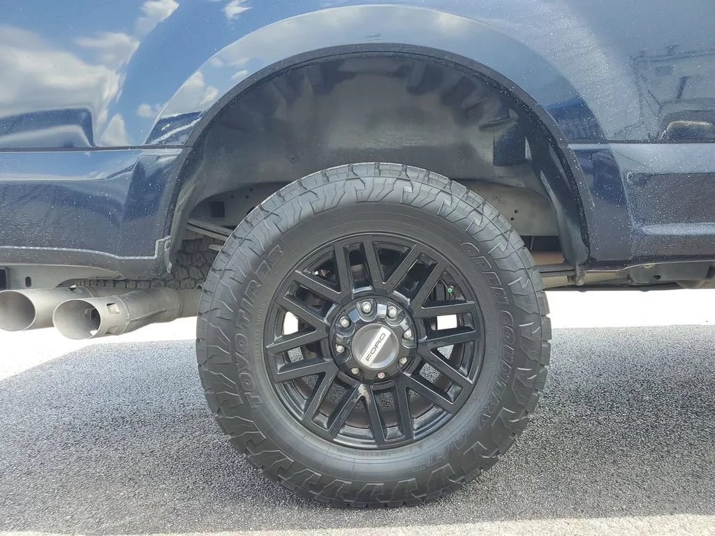 Used 2022 Blue Ford LARIAT image 40