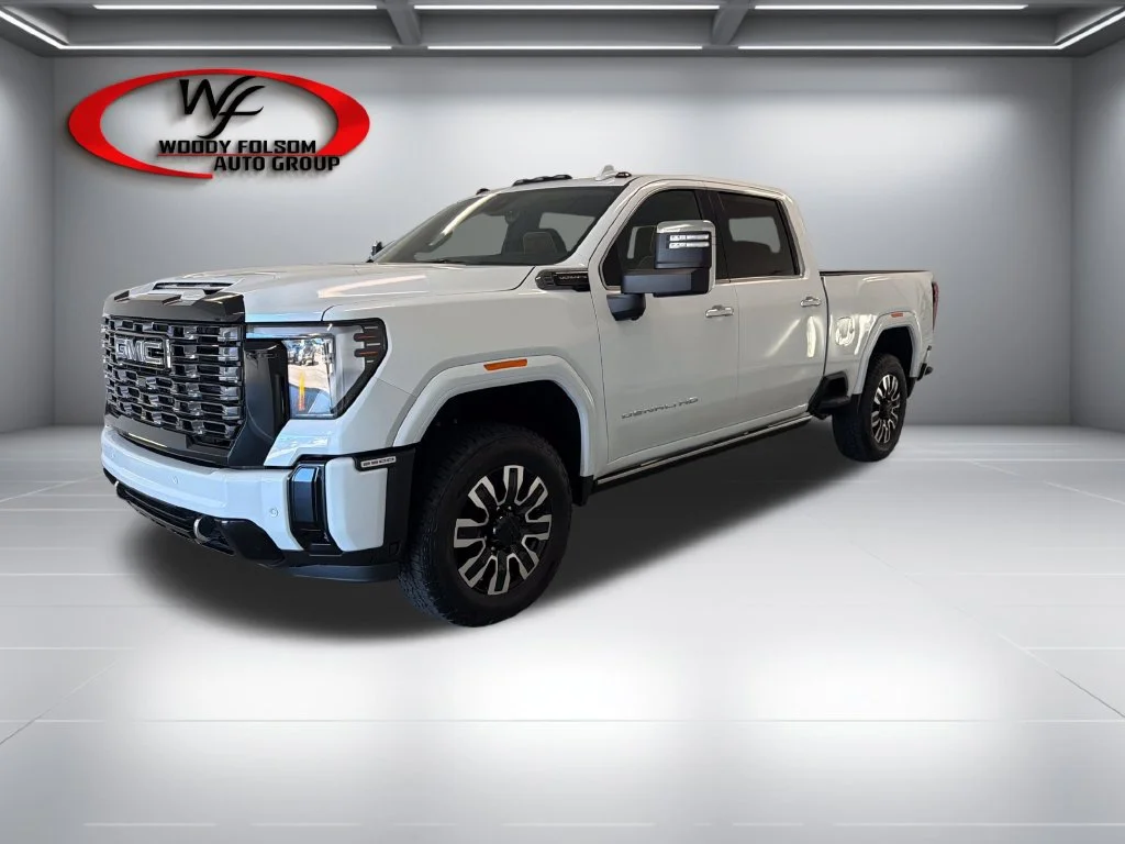 New 2026 Glacier White Tricoat GMC Denali Ultimate image 3