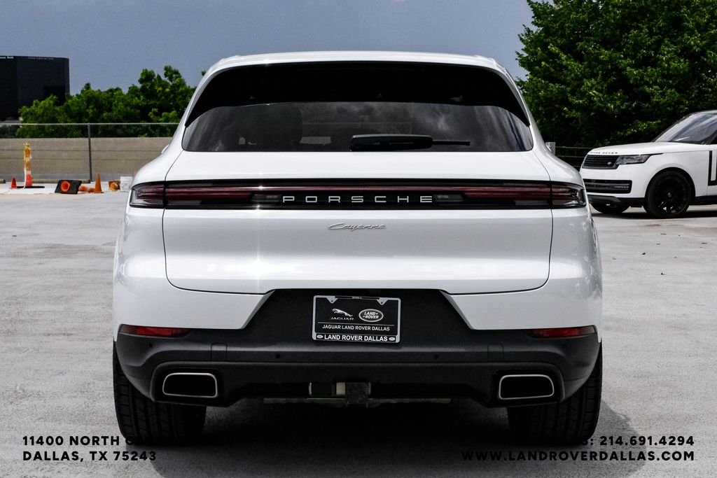 Used 2024 Carrara White Porsche Base image 7