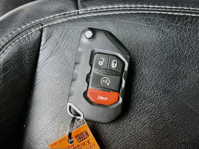 Used 2019 Gray Jeep Unlimited Sahara image 10