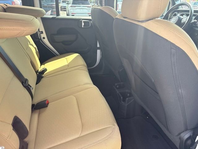 Used 2022 White Jeep Unlimited Sport S image 17
