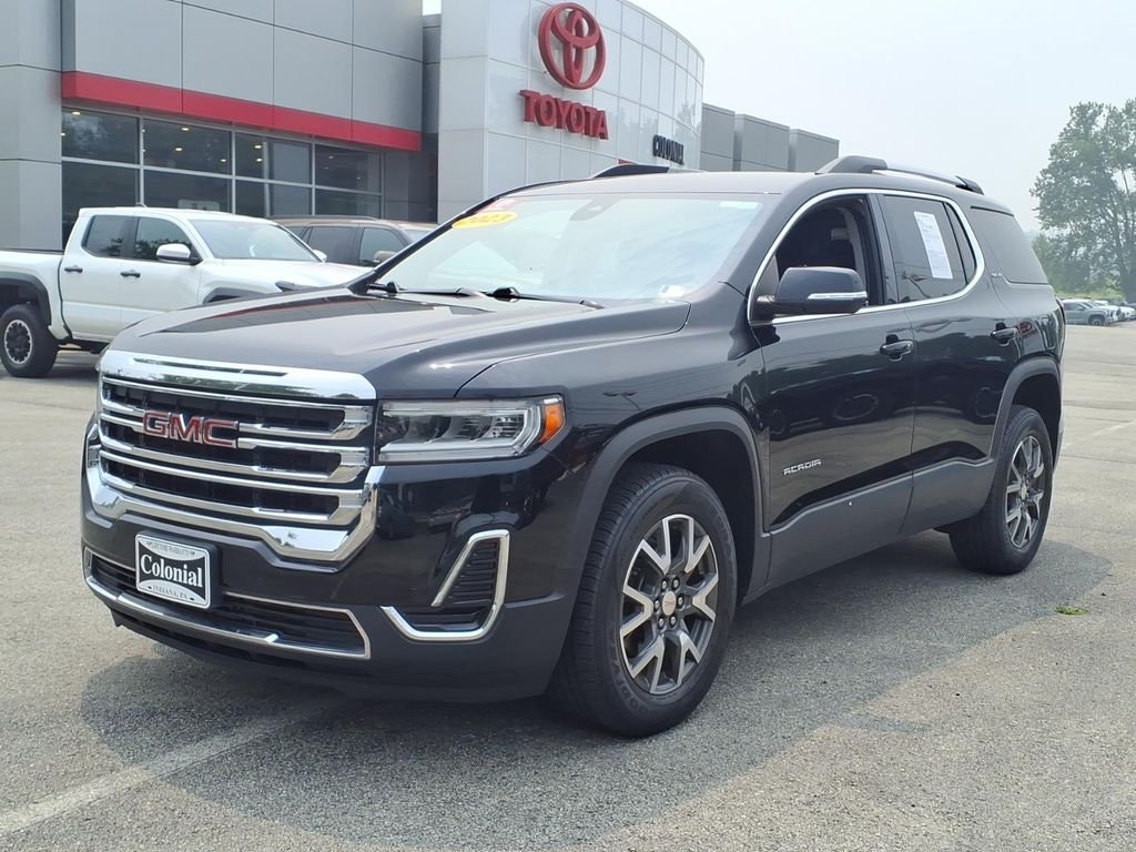 Used 2023 Ebony Twilight Metallic GMC SLE image 7