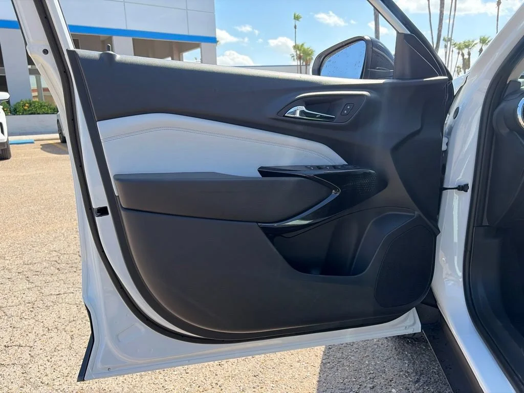2026 Chevrolet Trax LT - Photo 13