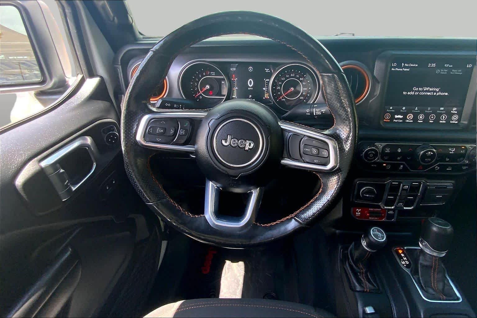 Used 2021 Bright White Clearcoat Jeep Mojave image 6