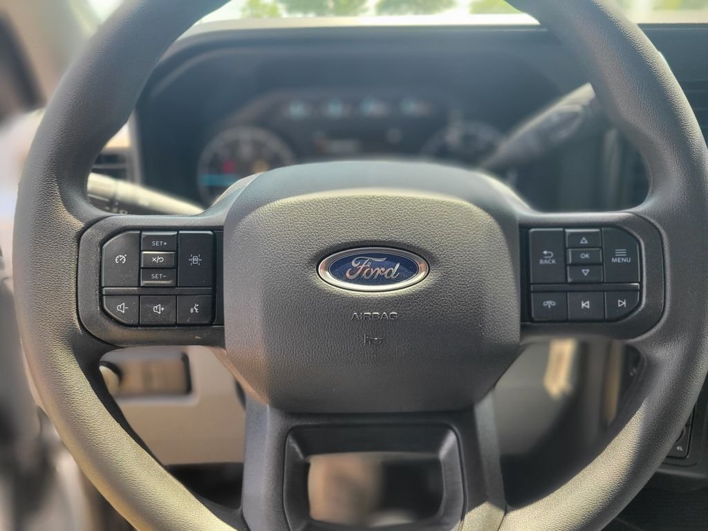 New 2026 Oxford White Ford F-450® XL image 23