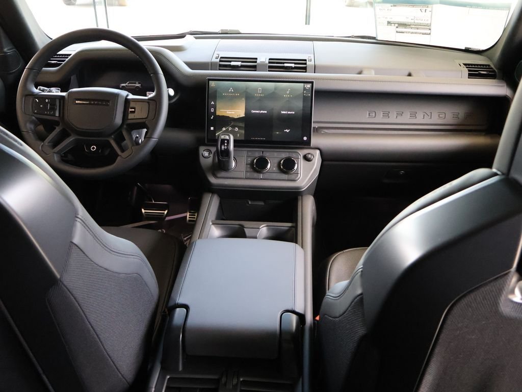 New 2026 Narvik Black Land Rover OCTA Black image 15