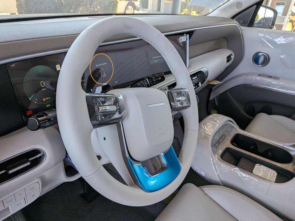 New 2026 Gray Hyundai Blue SEL 8P image 17