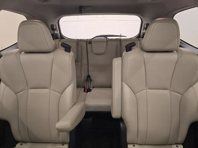 Used 2022 Crystal White Pearl Subaru Limited image 23