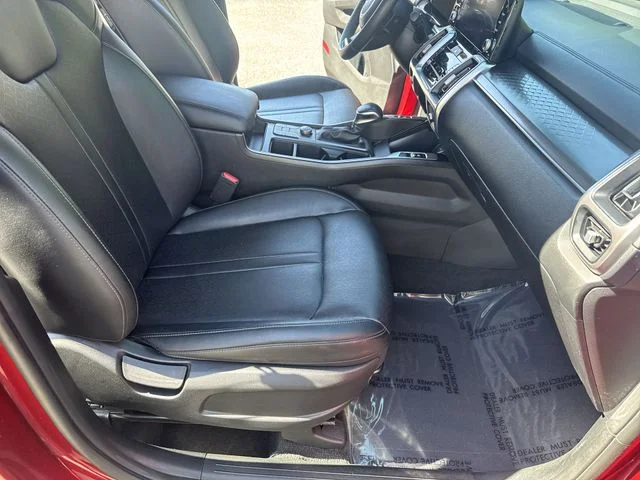 Used 2022 Red Kia S image 10