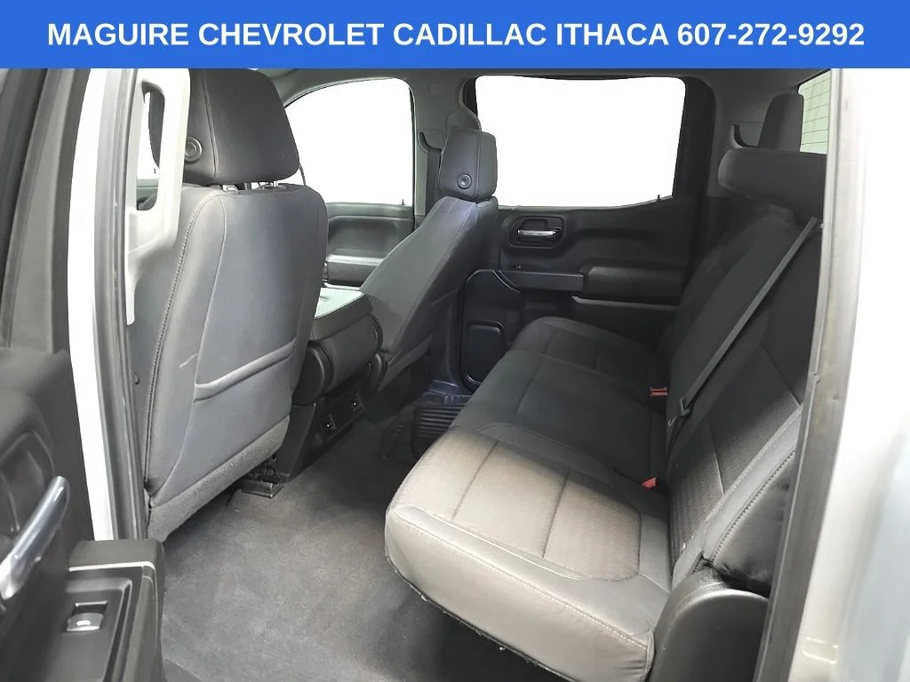 Used 2019  Chevrolet LT image 30