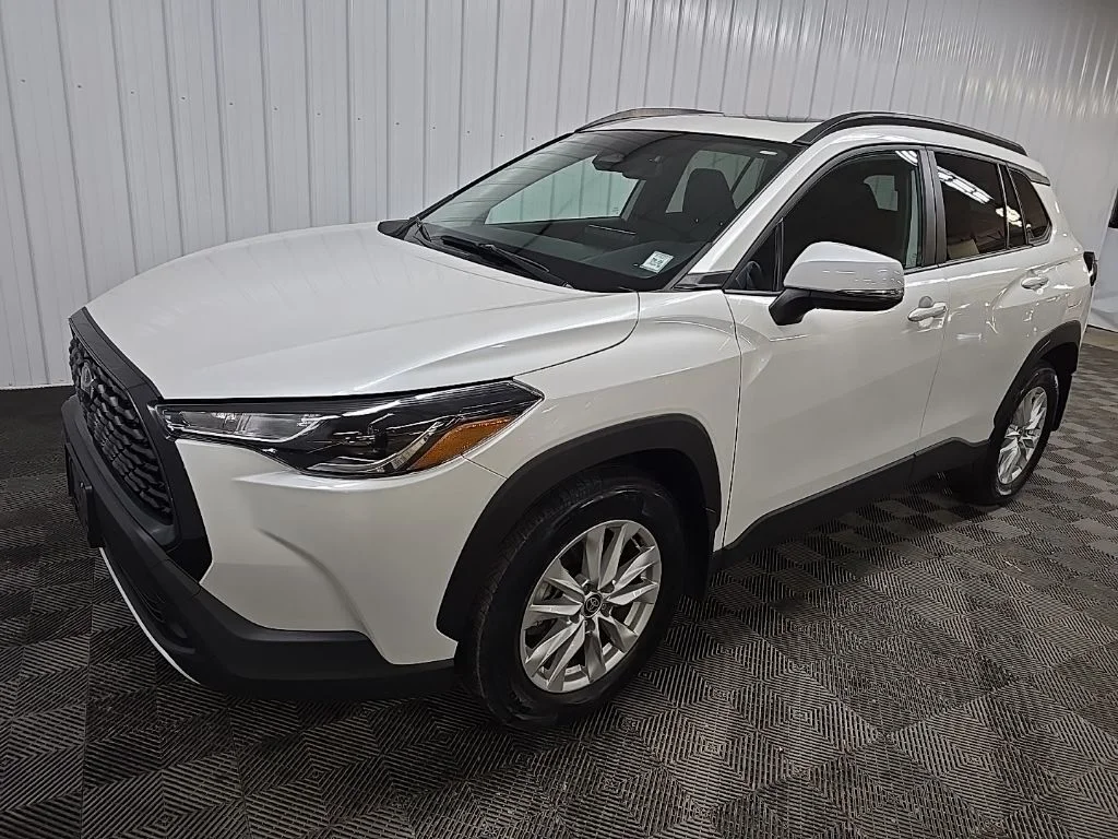 Used 2023 Beige Toyota LE image 8