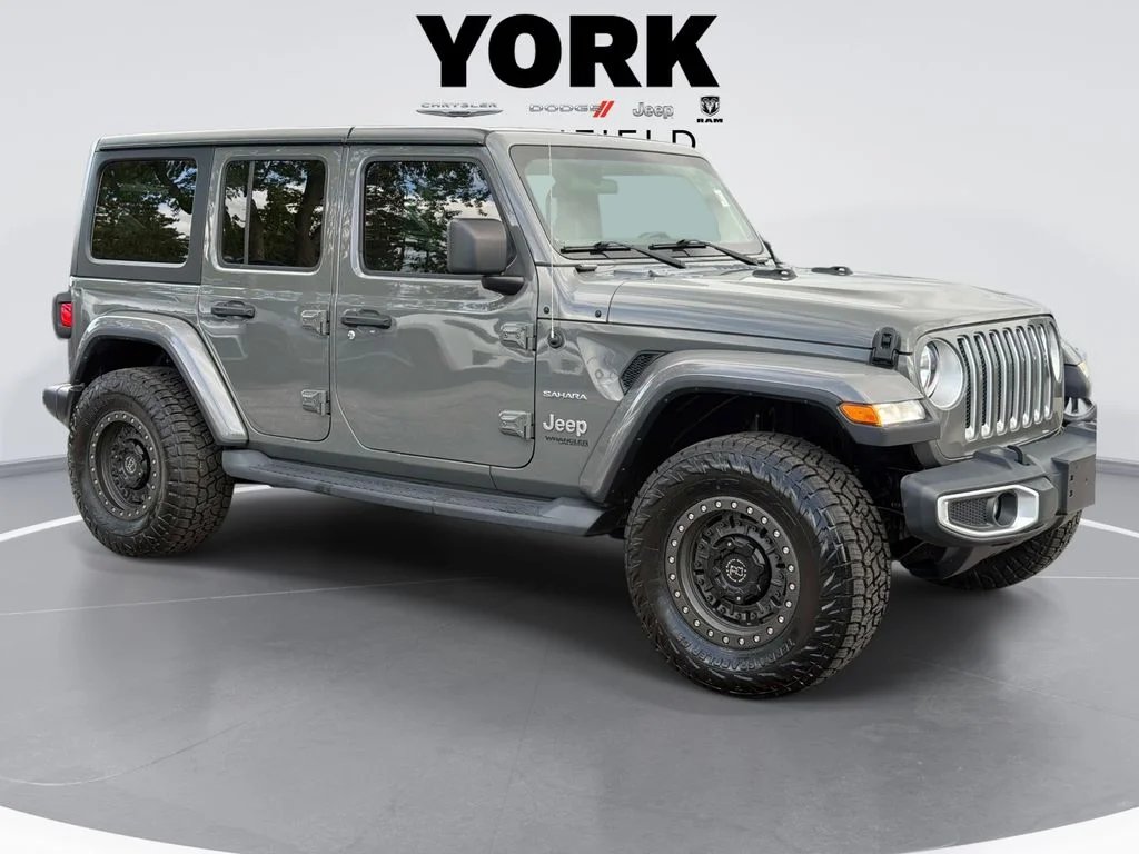Used 2019 Gray Jeep Unlimited Sahara image 3