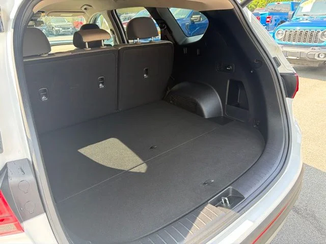 Used 2023 Gray Hyundai SEL image 48