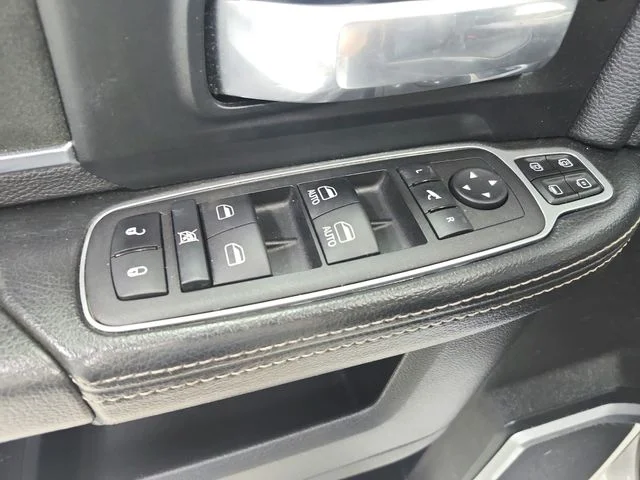Used 2023 White Ram Laramie image 36
