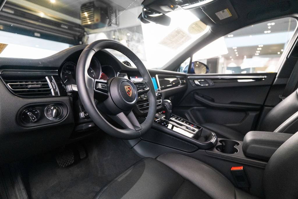 Used 2025 Blue Porsche Premium image 4