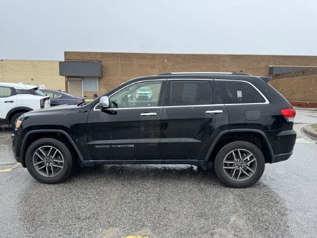 Used 2019 Black Jeep Limited image 9