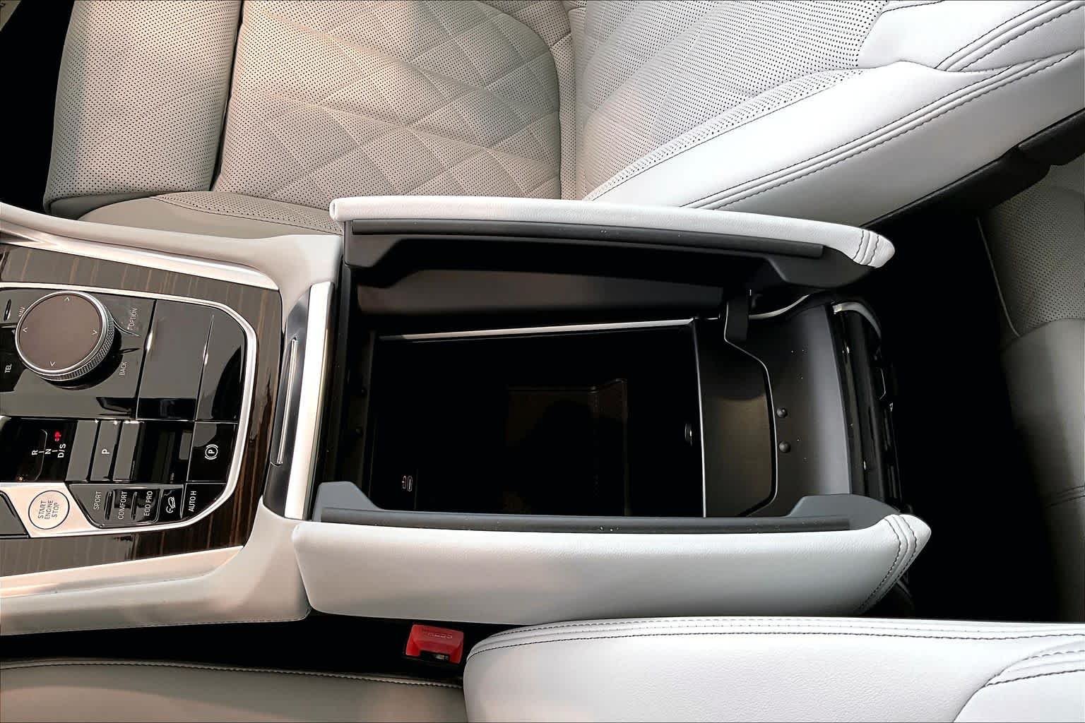 Certified Used 2026 Skyscraper Grey Metallic BMW xDrive40i image 33