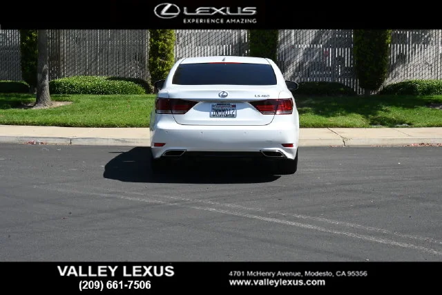 Used 2015  Lexus 460 image 5