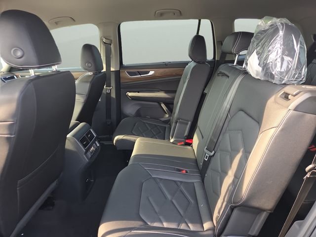 New 2026 Black Volkswagen SE w/Technology image 16
