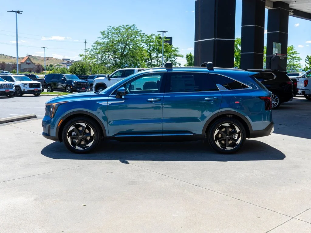 New 2026 Mineral Blue Kia EX image 4