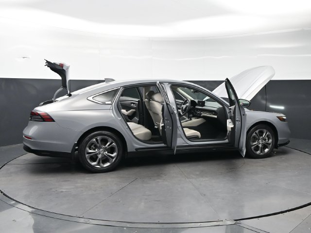 Certified Used 2025 Urban Gray Pearl Honda HYBRID EX-L image 76
