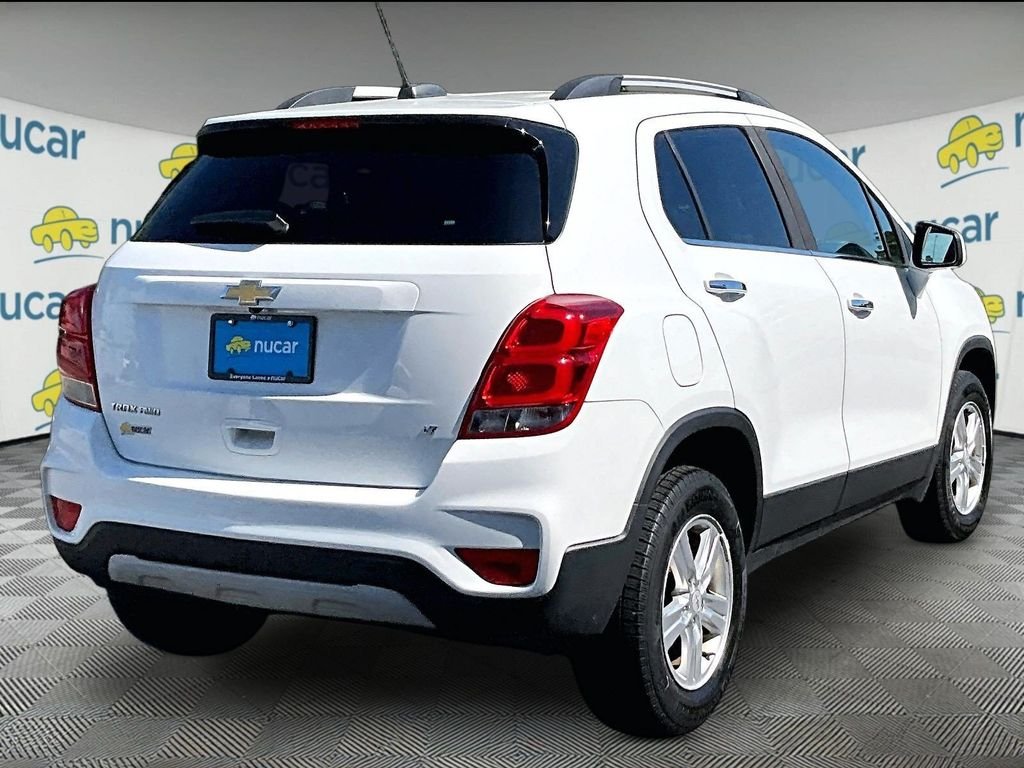 Used 2018 White Chevrolet LT image 6
