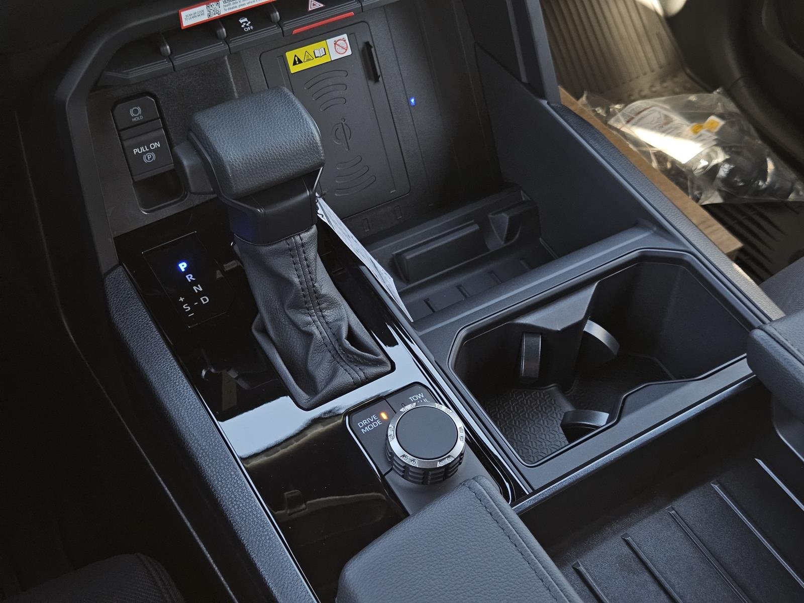 2026 Toyota Tundra SR5 - Photo 17