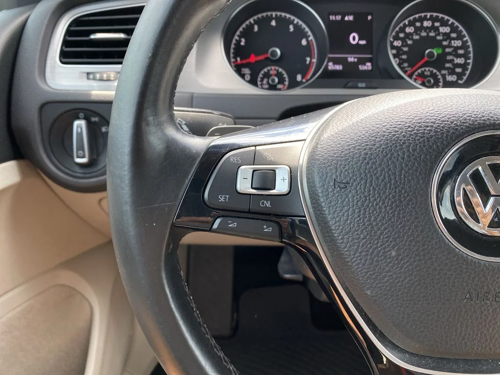 Used 2016 Pure White Volkswagen S image 18