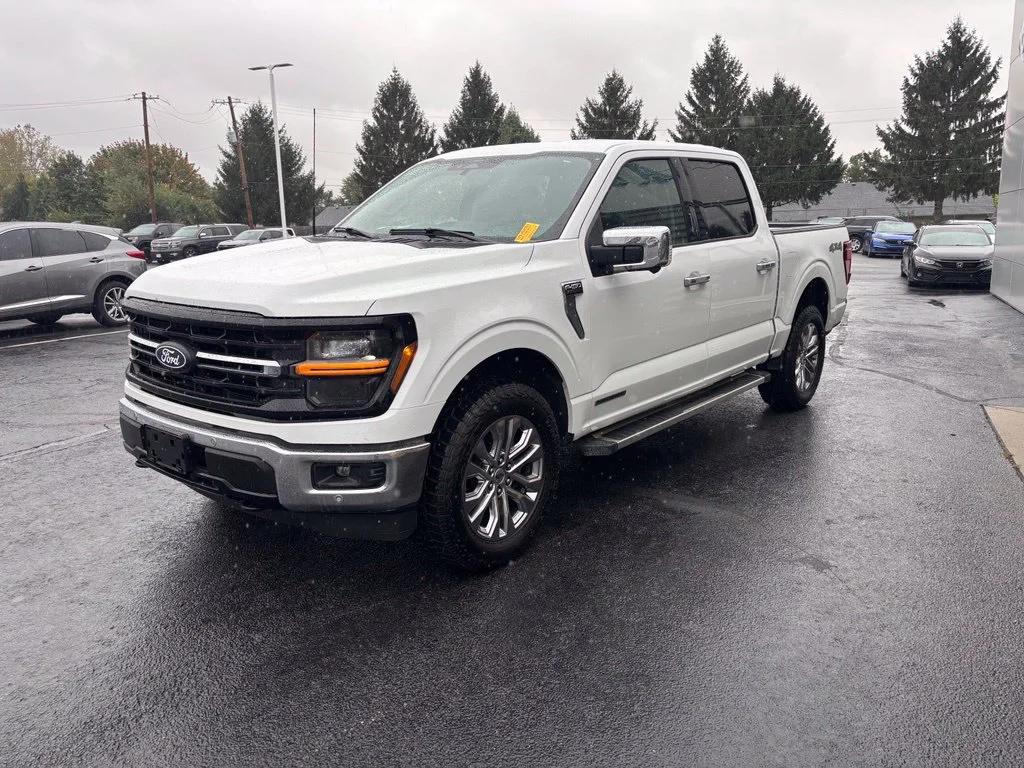 Used 2024 White Ford XLT image 2