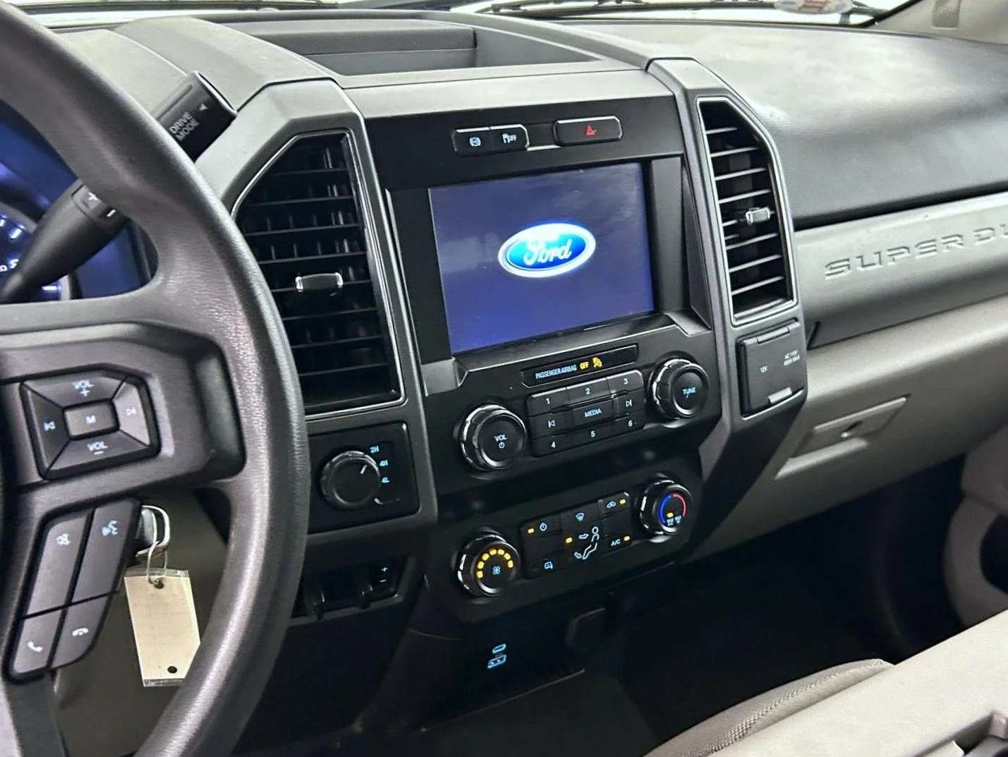Used 2022 White Ford XLT image 13