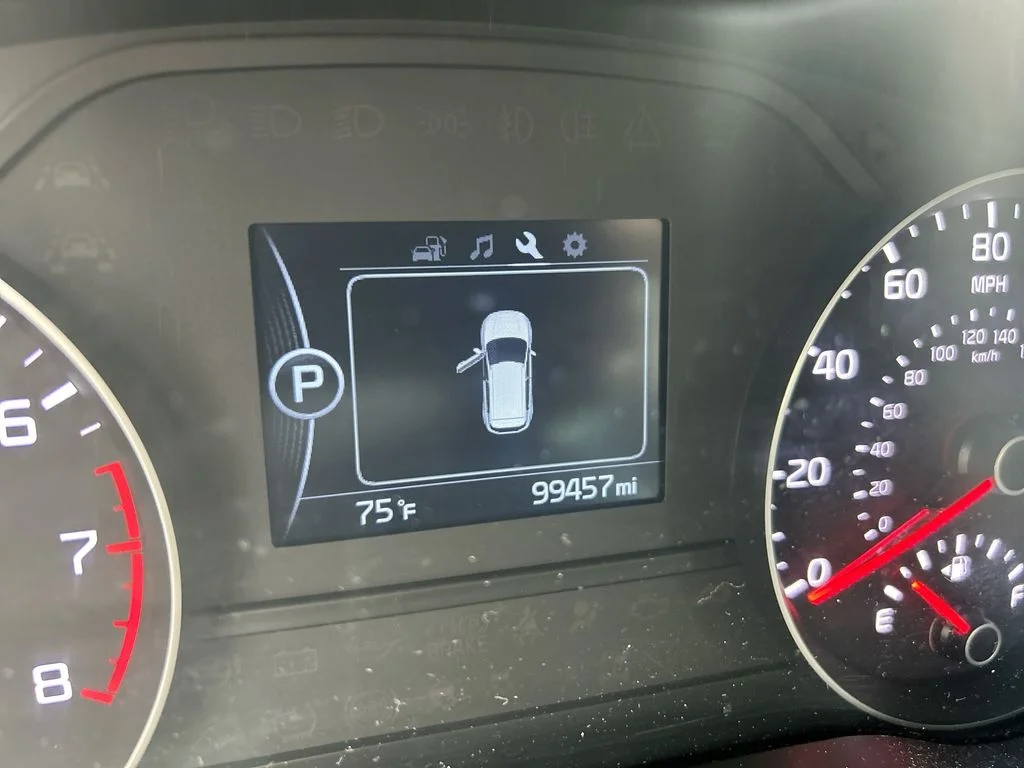 Used 2017 Silver Kia LX image 15