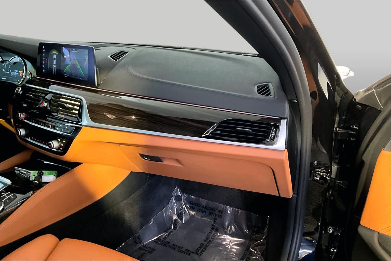 Used 2019 Carbon Black Metallic BMW M550i xDrive image 19
