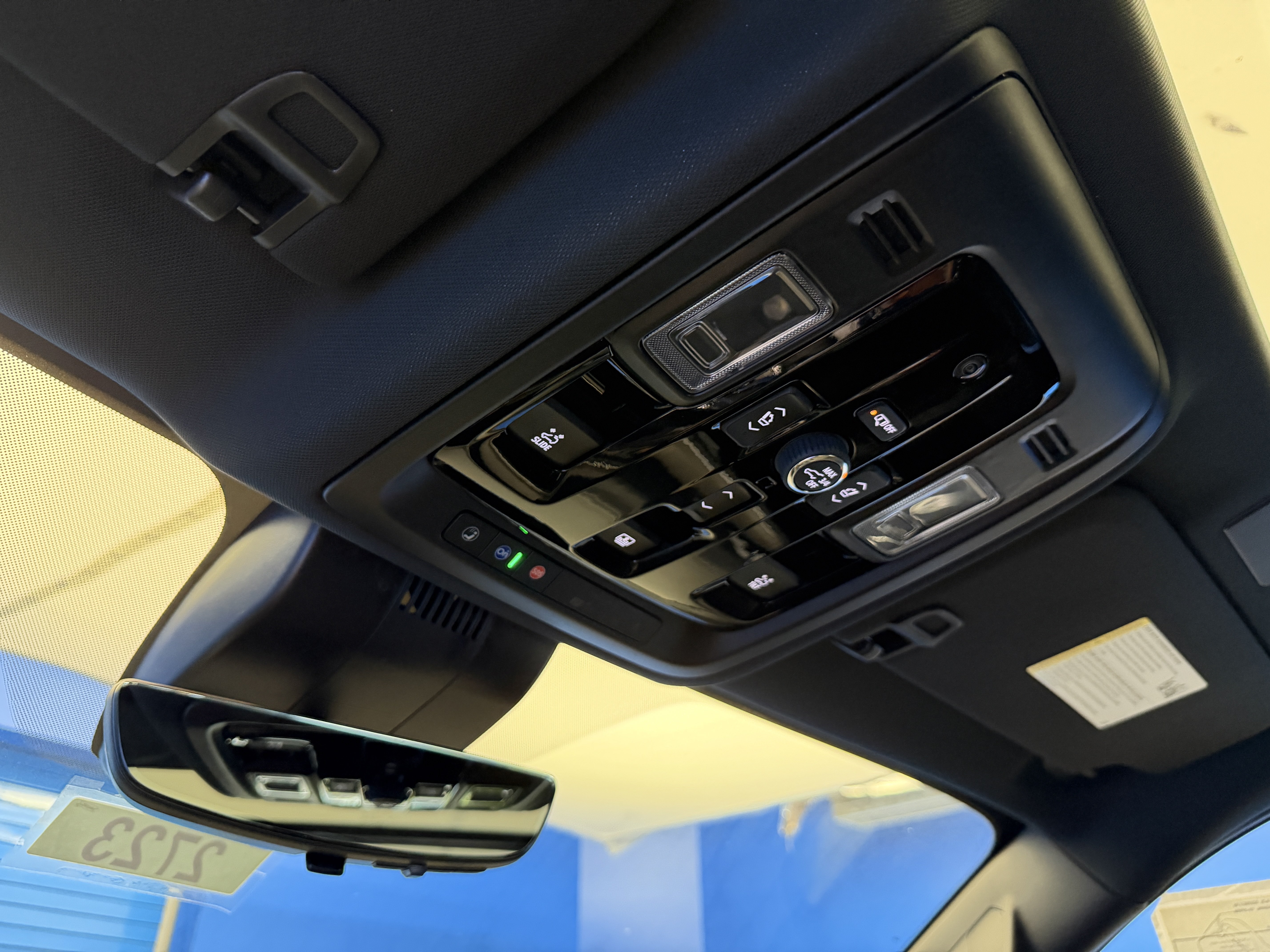 2026 Chevrolet Suburban High Country - Photo 28