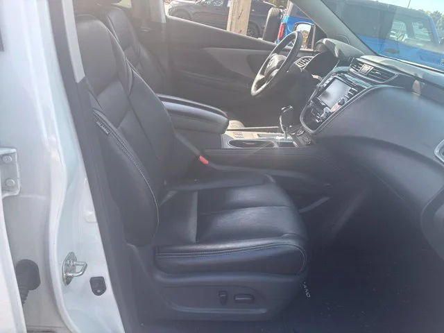 Used 2020 White Nissan SL image 15