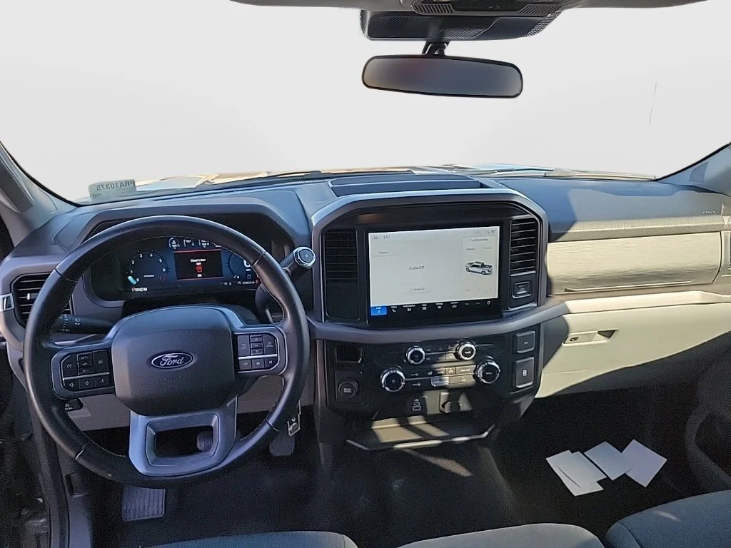 Used 2025 Gray Ford XLT image 12
