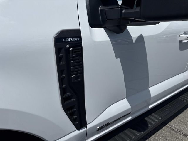 Used 2025 Oxford White Ford Lariat image 10