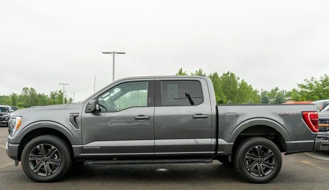 Used 2023 Gray Ford XLT image 9