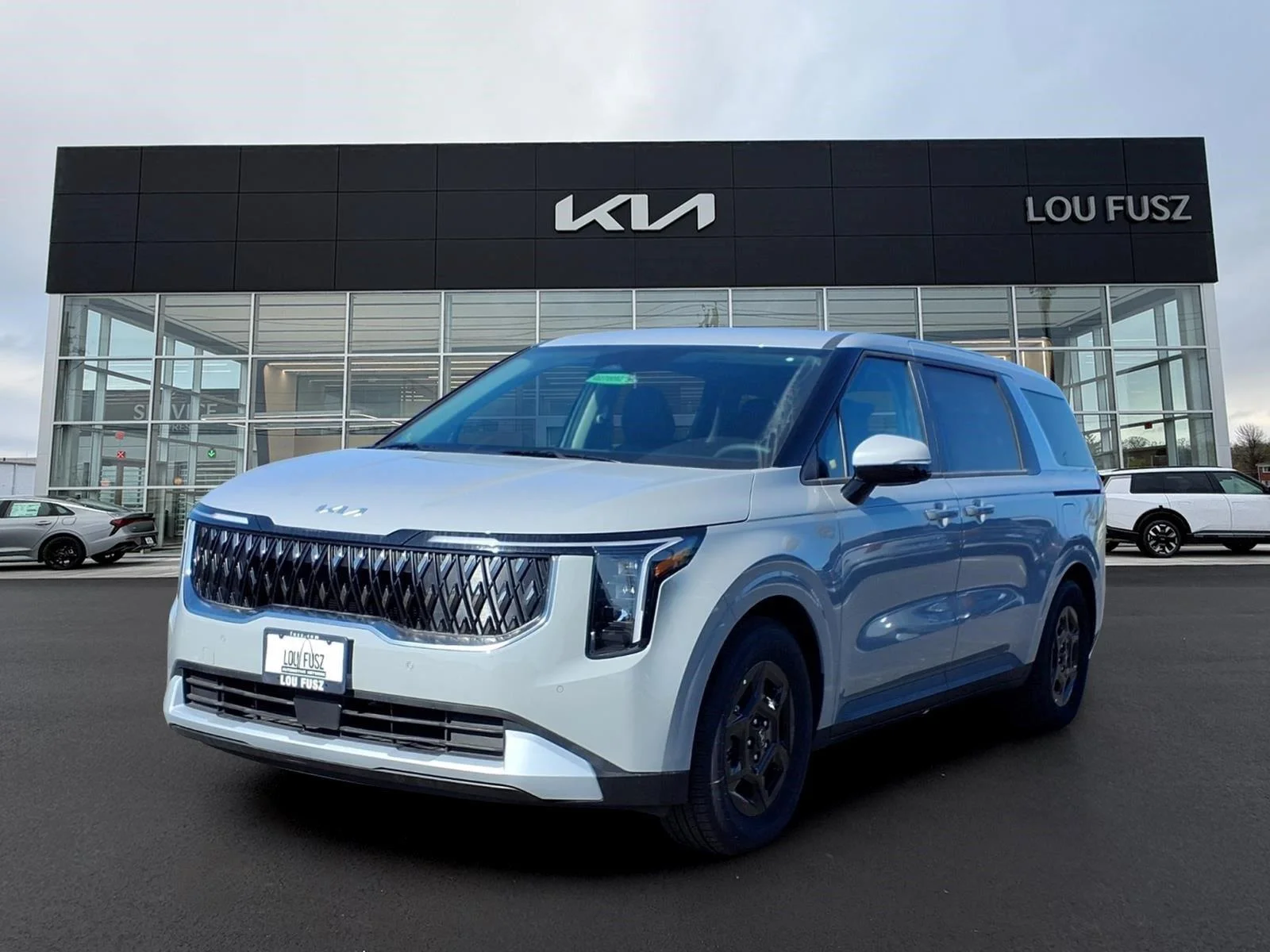 New 2027 Ceramic Silver Kia LXS image 1