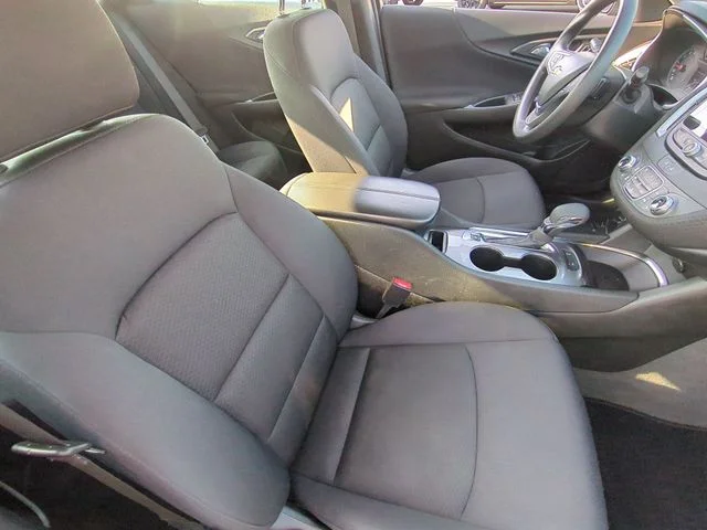 Used 2024 Gray Chevrolet LT image 34