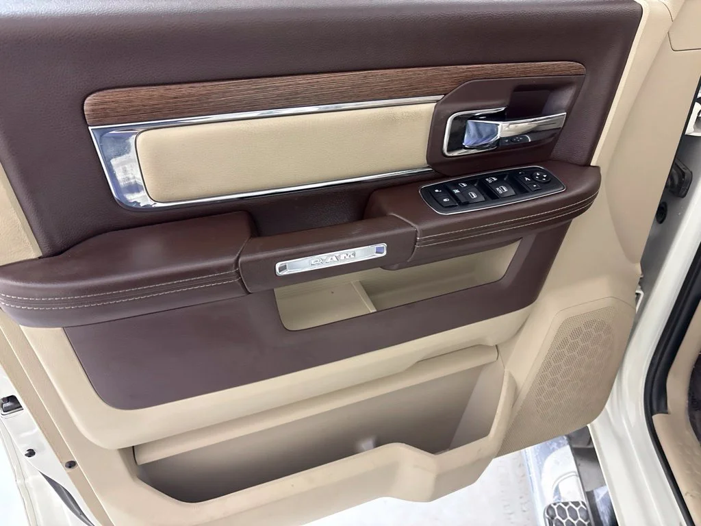 Used 2018 White Ram Laramie image 27