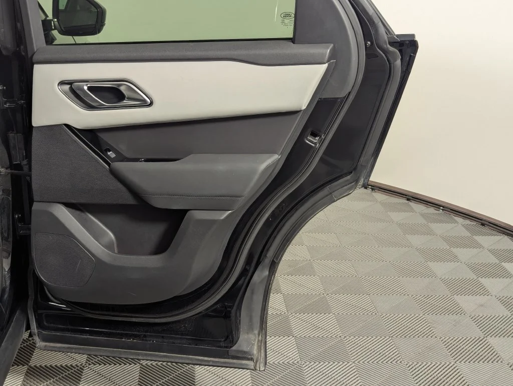 Certified Used 2025 Black Land Rover Dynamic SE image 53