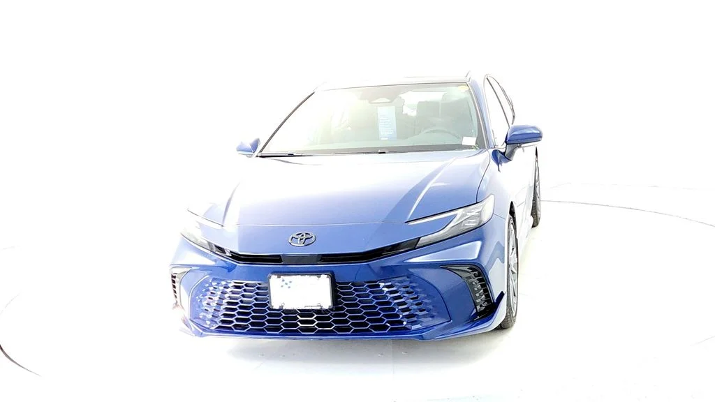 2026 Toyota Camry XSE - Photo 8