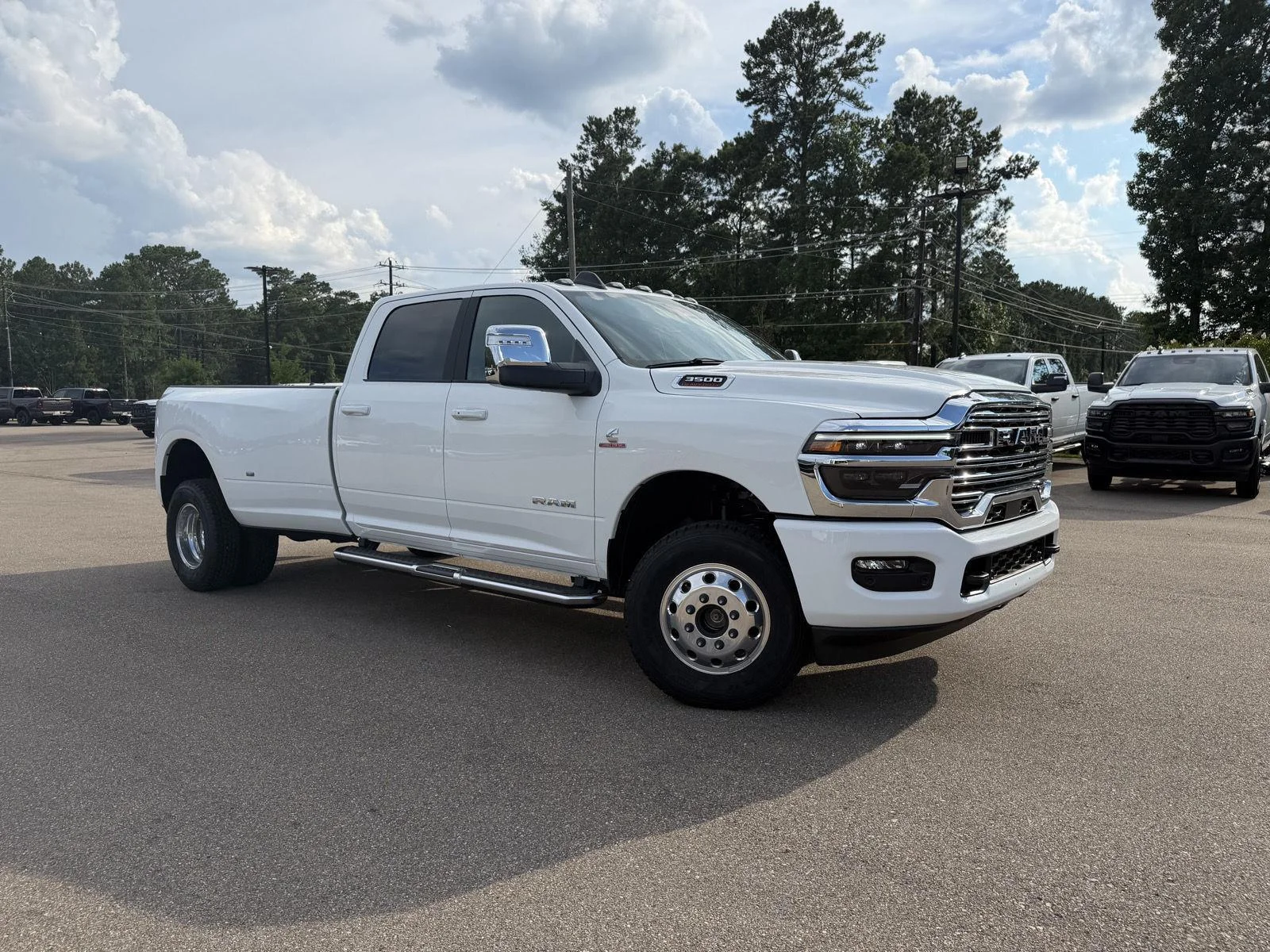 New 2026 Bright White Clear-Coat Exterior Paint RAM Laramie image 3
