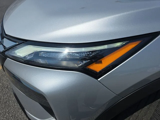 Used 2025 Silver Nissan SV image 31