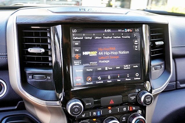 Used 2021 Silver Ram Laramie image 36