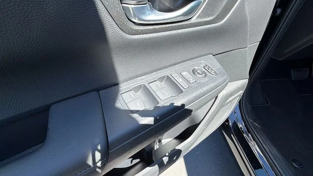 New 2026 Crystal Black Pearl Honda AWD EX image 20