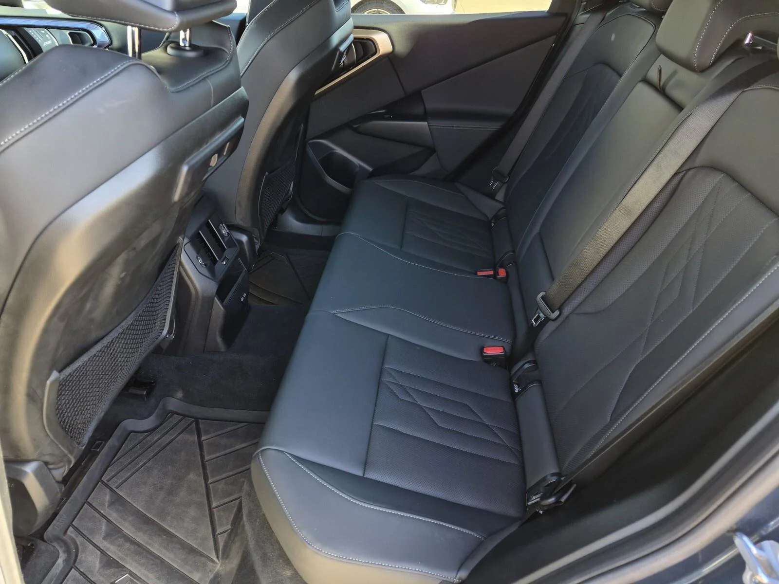 2025 BMW X3 30 - Photo 26